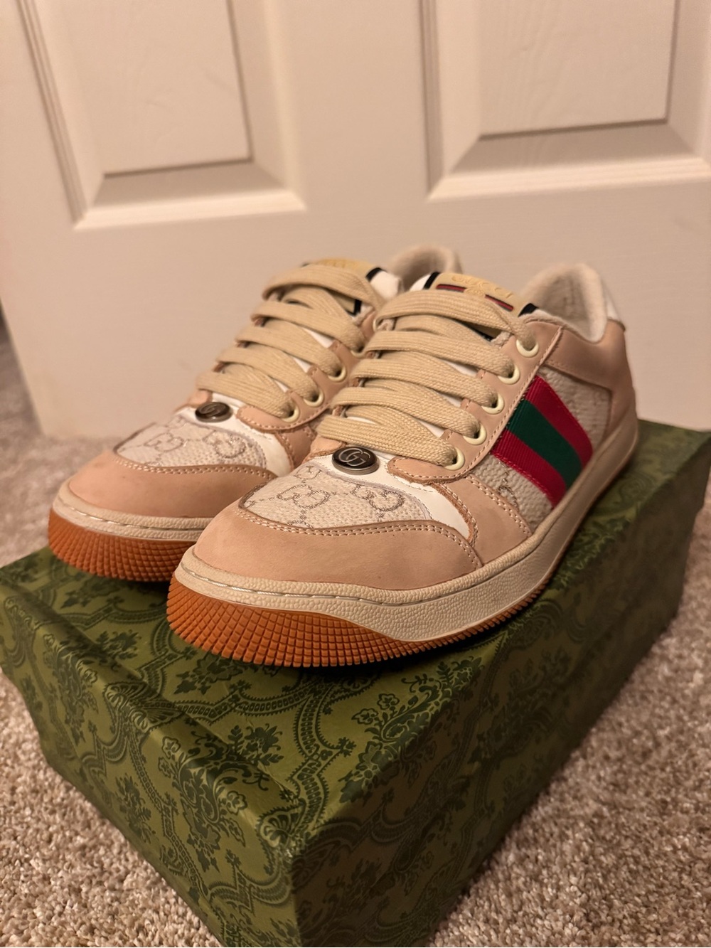 Gucci Beige Ace GG Canvas Sneaker with Green and Red Stripe - Picture 3 of 6